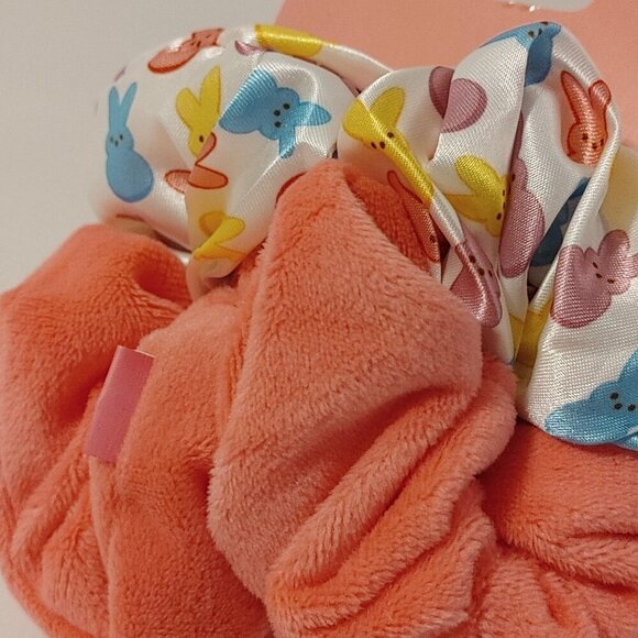 ADORABLE Peep's Scrunchies Multicolour Marshmallow Peeps Hair Towel Look - Picture 2 of 5